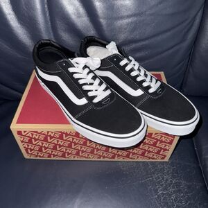 NIB-Men's VANS Ward Suede/Canvas Black/White Sneakers, Size 13